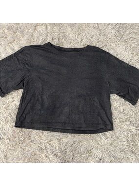 Lululemon Women's Cropped Short Sleeve Top